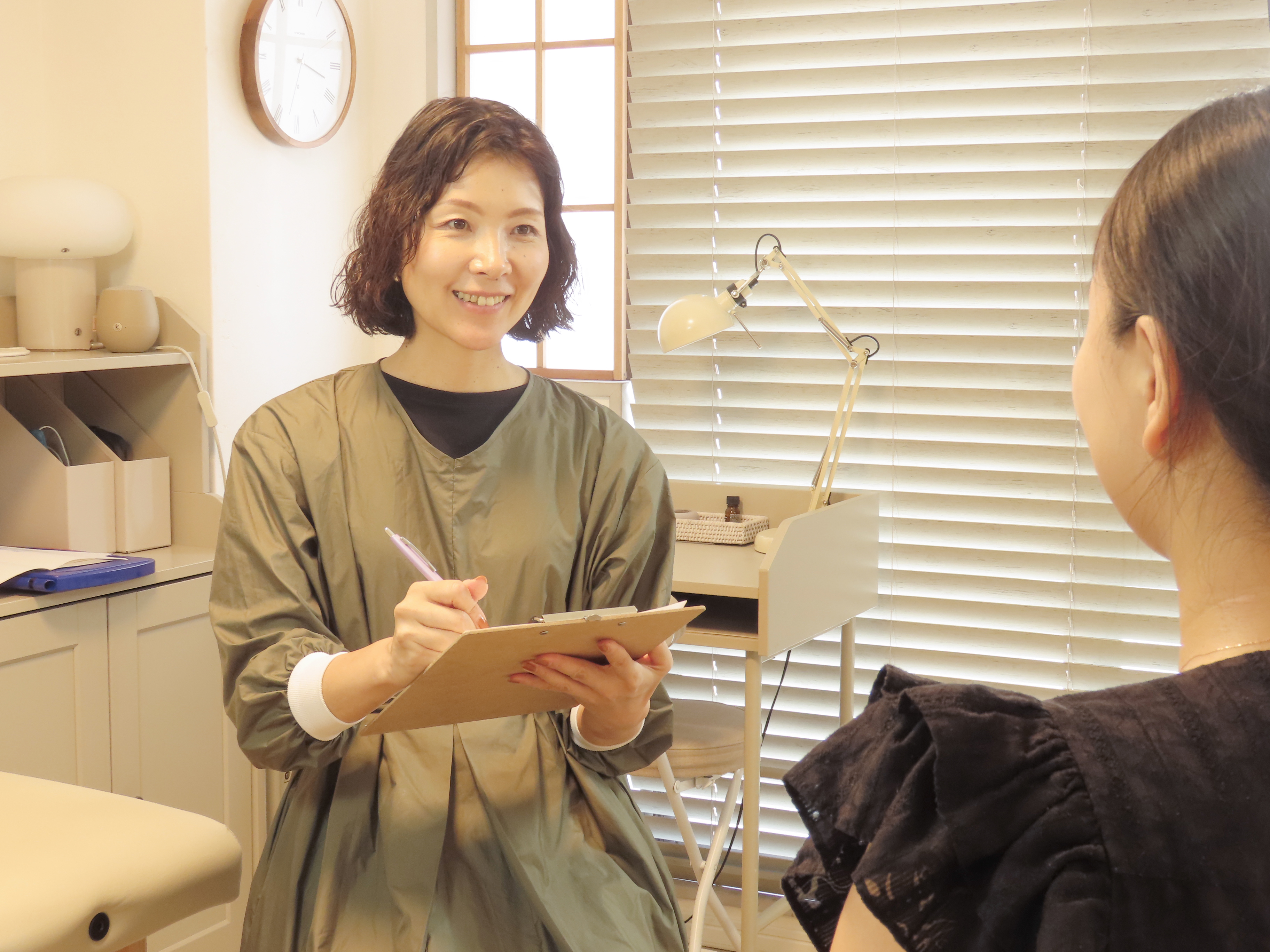 「何度ケアしても繰り返す。」その原因まで一緒に見つけるフットケアサロンです。の写真